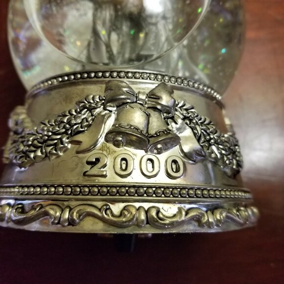 Wallace Silversmith 2000 Silver Musical Angel Snow Globe 1st Edition Christmas - Picture 4 of 6